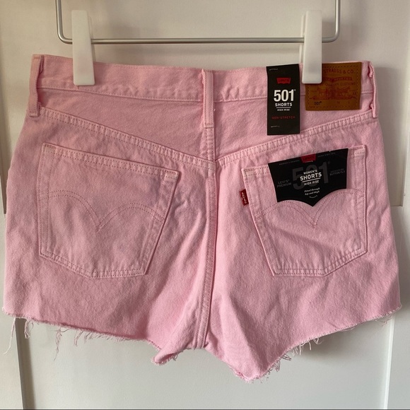 Levi’s 501 premium high rise shorts in pink - Picture 2 of 6
